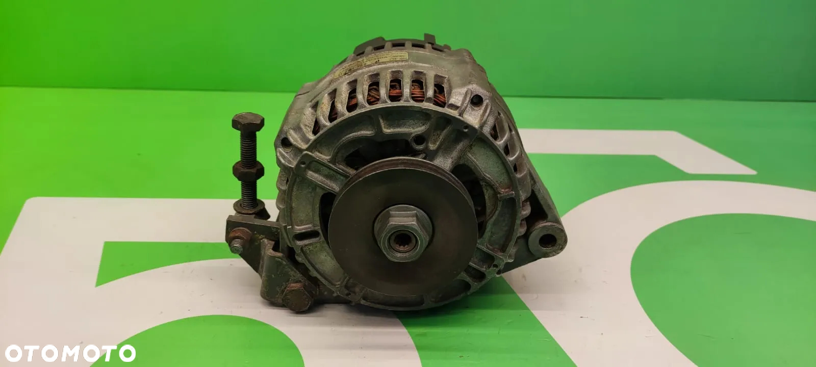 Alternator MAHLE G515900010100 F404900010040 F718901010090 Fendt 926 Vario - 4