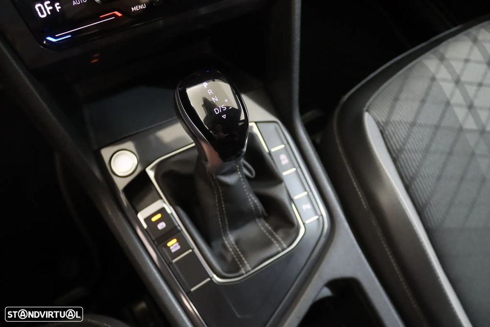 VW Tiguan 2.0 TDI R-Line DSG - 19