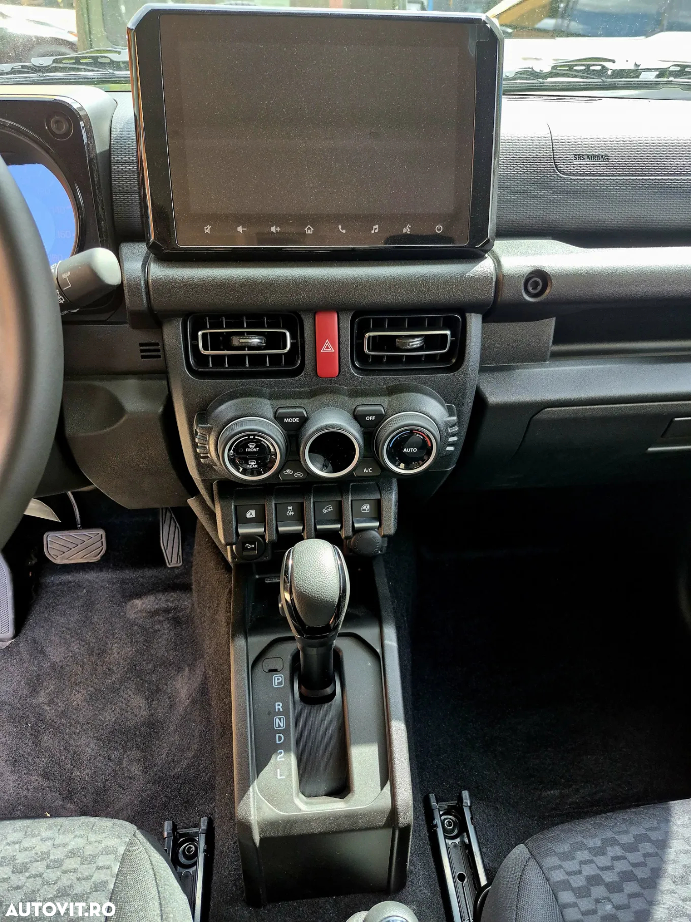 Suzuki Jimny 1.5 ALLGRIP GLX AT - 12