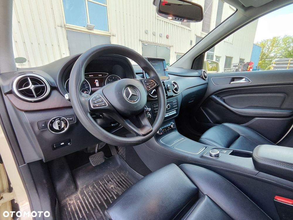 Mercedes-Benz Klasa B 180 (CDI) d 7G-DCT Style - 25