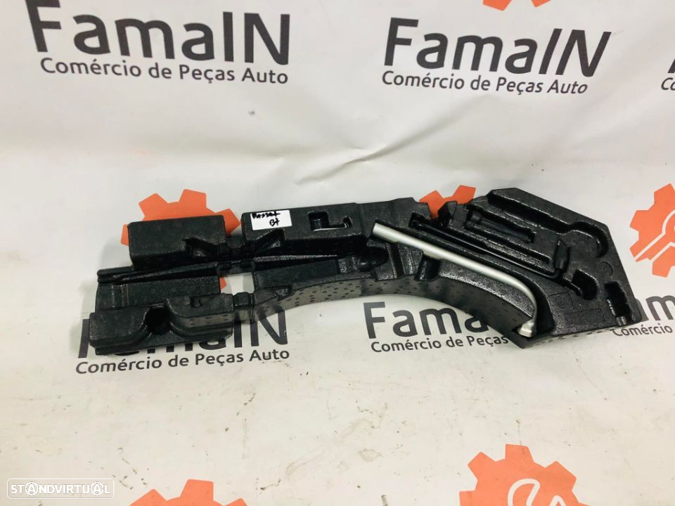 Kit ferramentas da roda suplente - VW PASSAT B7 - 2