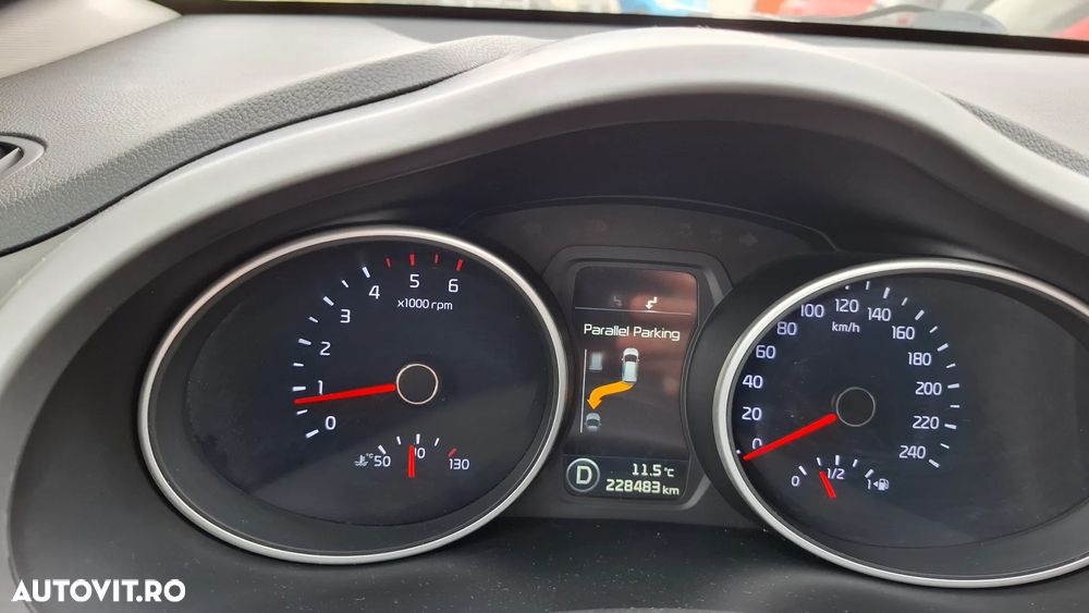 Kia Sportage 2,0 CRDI AWD Aut. Platinum - 6