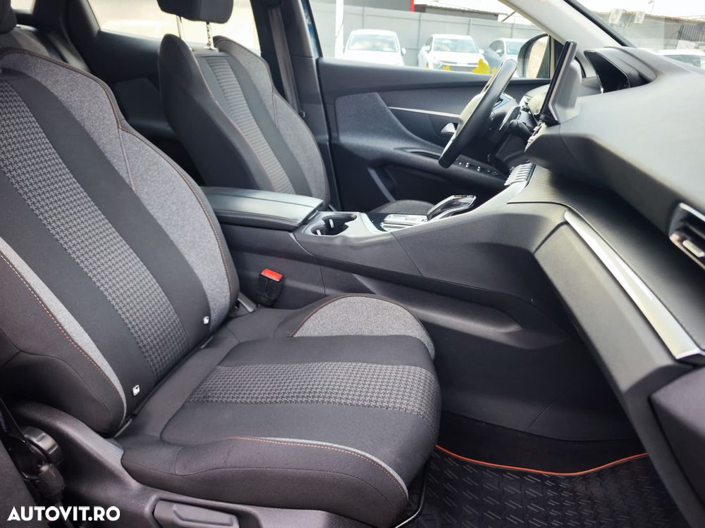 Peugeot 3008 1.2 PureTech 130 EAT8 Active Pack - 18