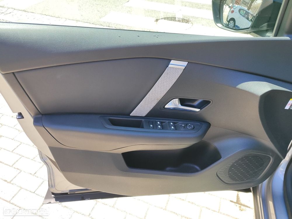 Citroën C4 1.5 BlueHDi Plus EAT8 - 15