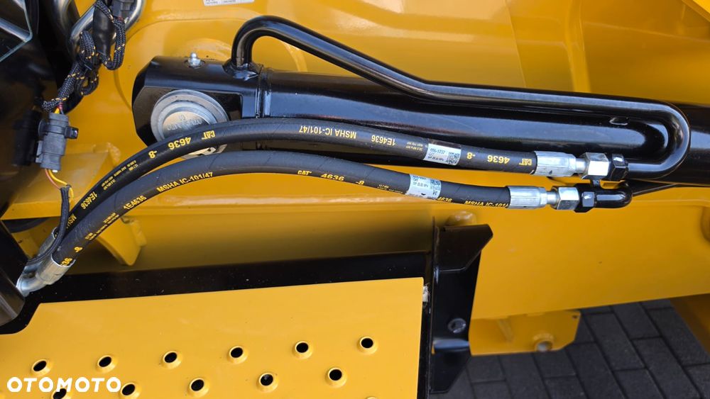 Caterpillar KOPARKO ŁADOWARKA CAT 432. 101 KONI. AUTOMATYCZNA SKRZYNIA BIEGÓW.  JOYSTICK. 3 ŁYŻKI. ROK PRODUKCJI 2023. KUPOWANA I ODBIERANA W 2024. BARDZO MAŁY PRZEBIEG JEDYNE 325 MTh. KLIMATYZACJA.  WEBASTO. STAN JAK FABRYCZNIE NOWA - 22