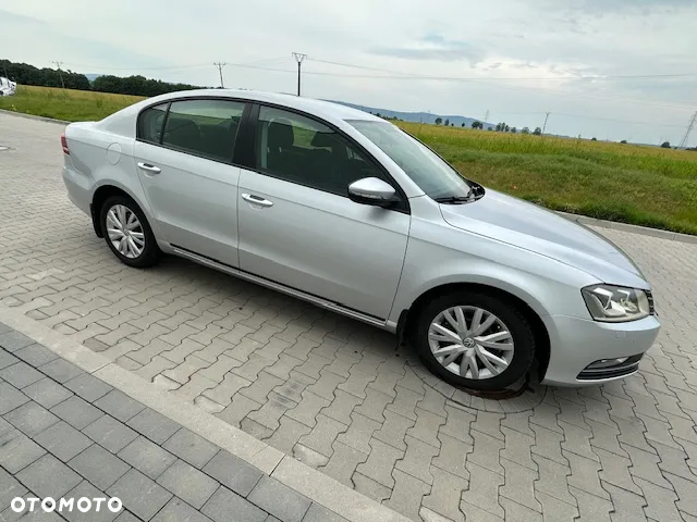Volkswagen Passat 2.0 Blue TDI SCR Comfortline - 6