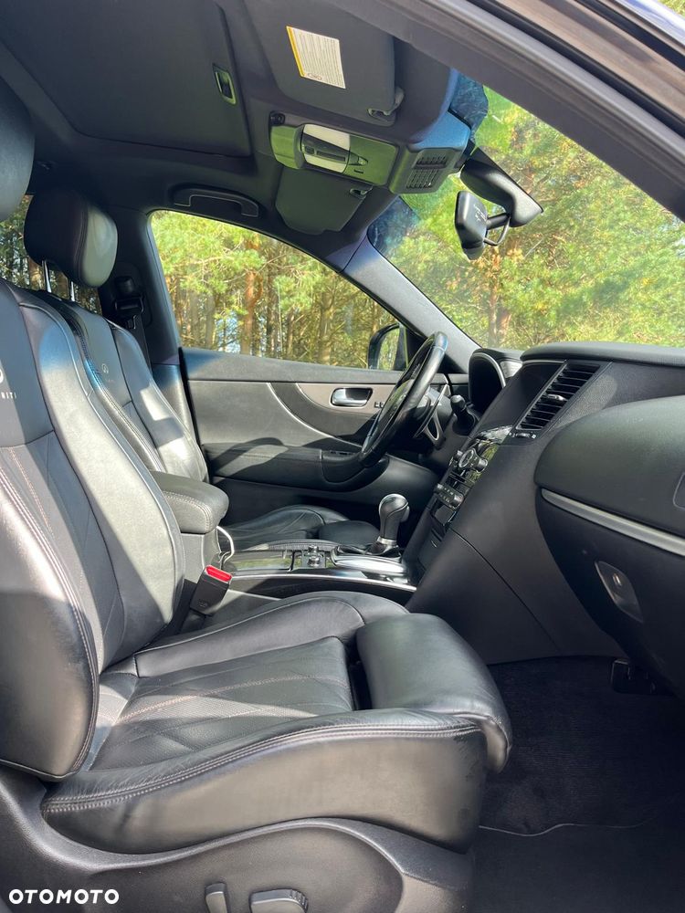 Infiniti Q70 3.0d S Premium - 9
