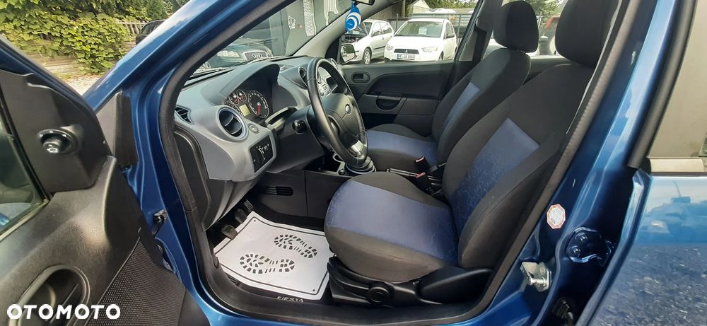 Ford Fiesta - 27