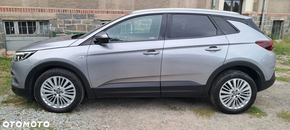 Opel Grandland X 1.2 Start/Stop Business Edition - 4