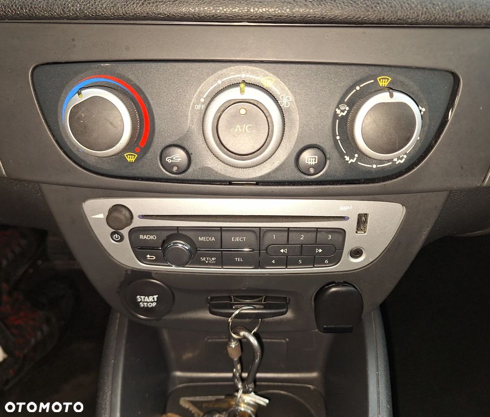 Renault Megane 1.6 16V 110 Dynamique - 21