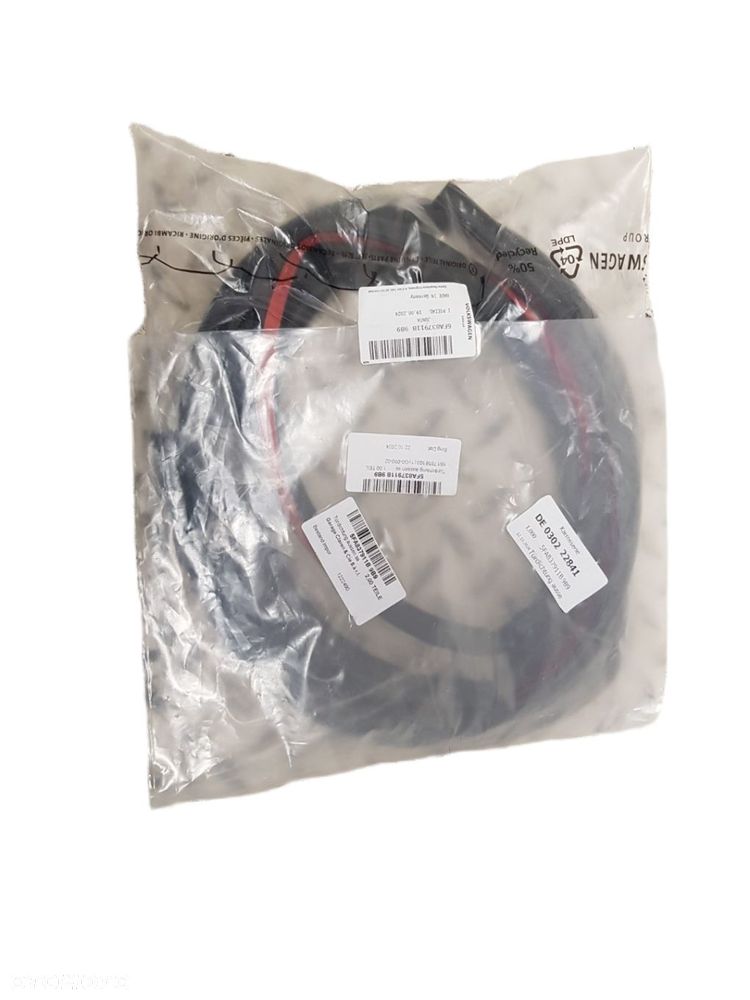 NOWA ORYGINALNA USZCZELKA DRZWI PRZEDNICH ZEWNĘTRZNA CUPRA FORMNETOR  5fa837911b - 1