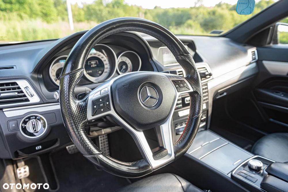Mercedes-Benz Klasa E 200 4-Matic 9G-TRONIC - 18