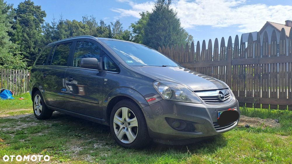 Opel Zafira - 1