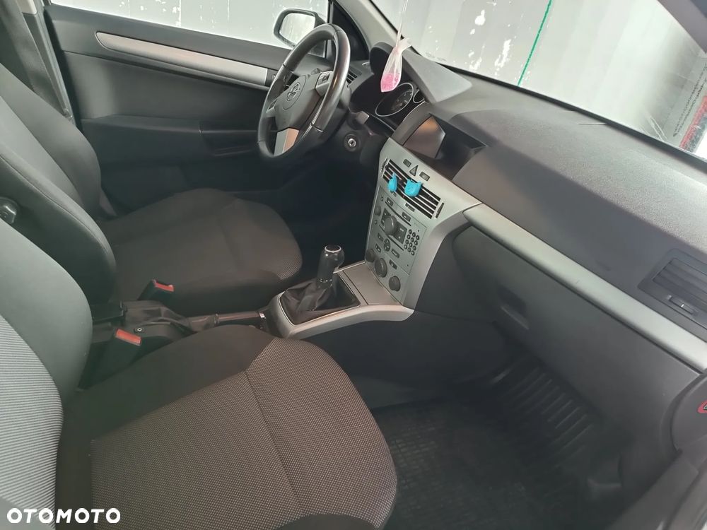 Opel Astra 1.7 CDTI Cosmo - 10