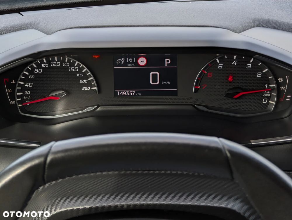 Peugeot 2008 BlueHDi 130 Allure S&S EAT8 - 25