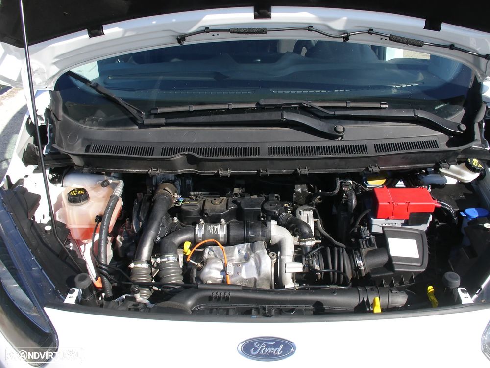 Ford transit courier - 13