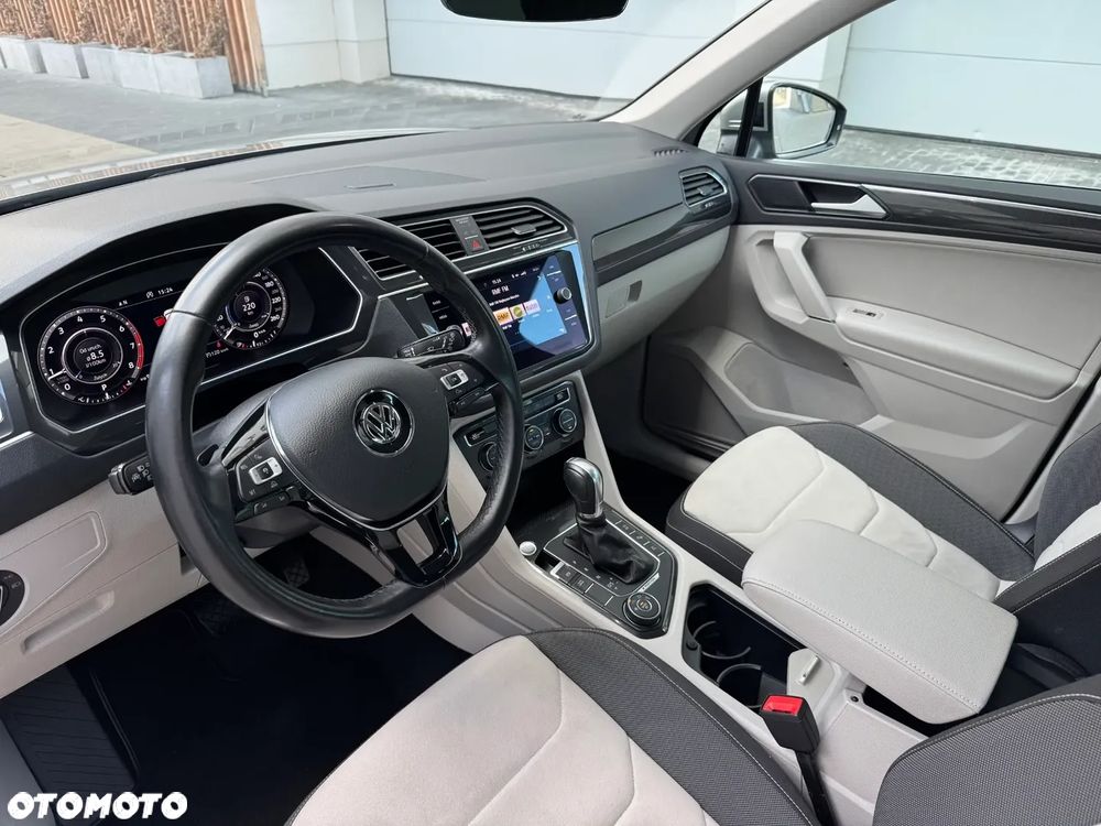 Volkswagen Tiguan - 10