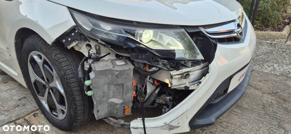 Opel Ampera - 23