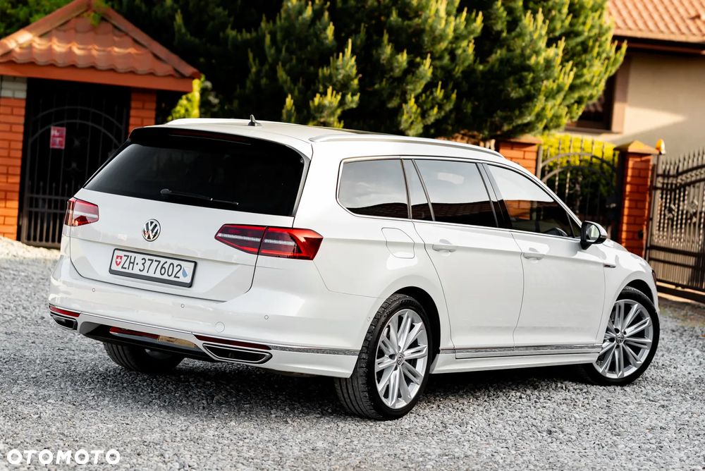 Volkswagen Passat Variant 2.0 TSI (BlueMotion Technology) 4Motion DSG Highline - 9