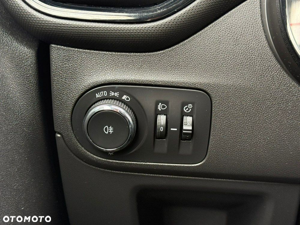 Opel Crossland X - 24