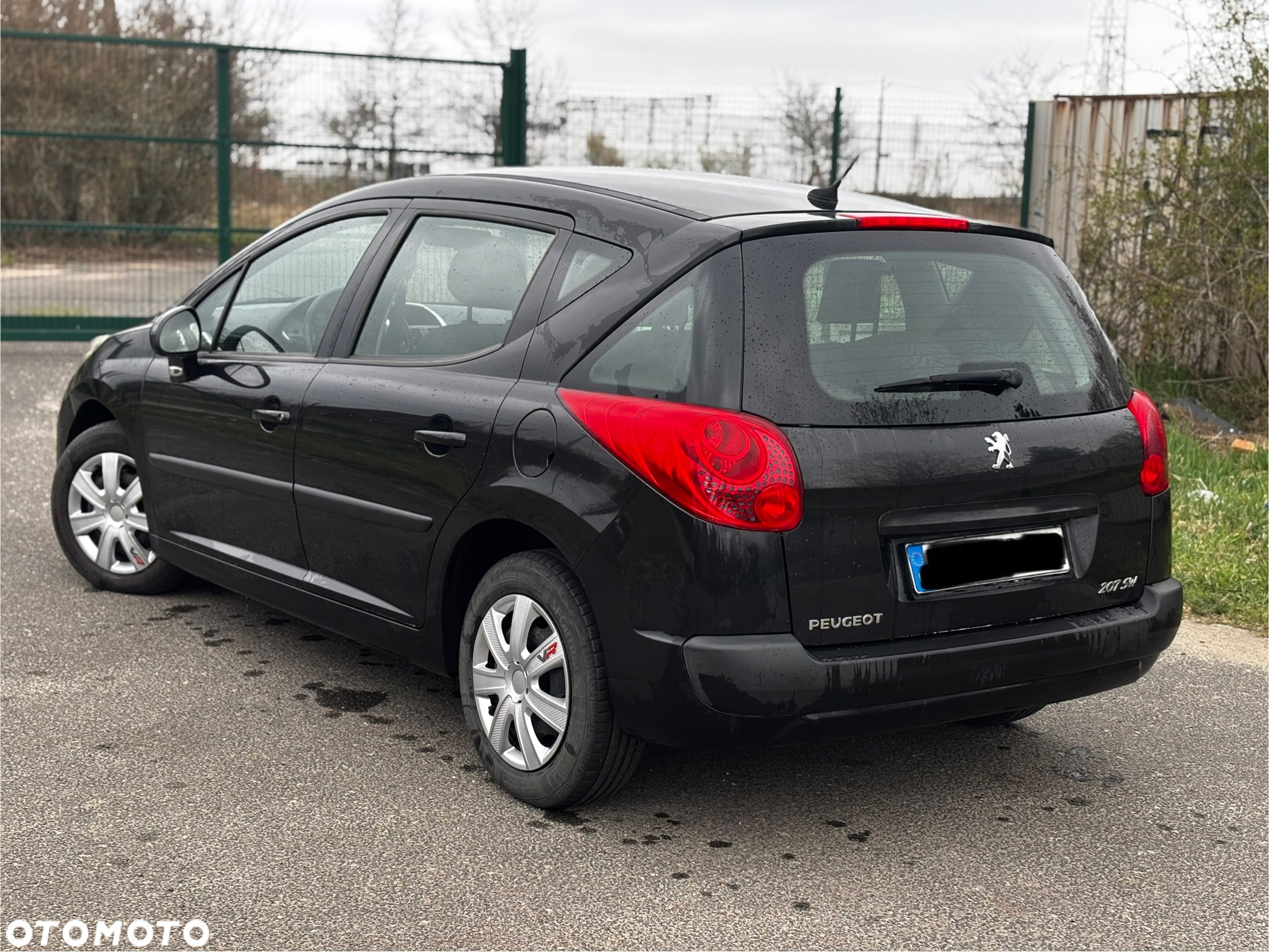 Peugeot 207 1.6 HDi Presence - 6