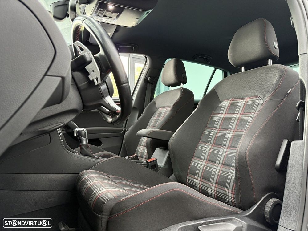 VW Golf 2.0 TSi GTi DSG - 16