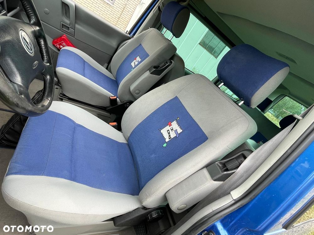 Volkswagen Multivan - 9
