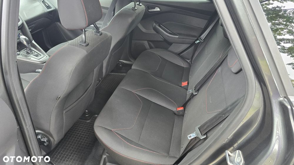 Ford Focus 1.5 EcoBoost ST-Line - 13