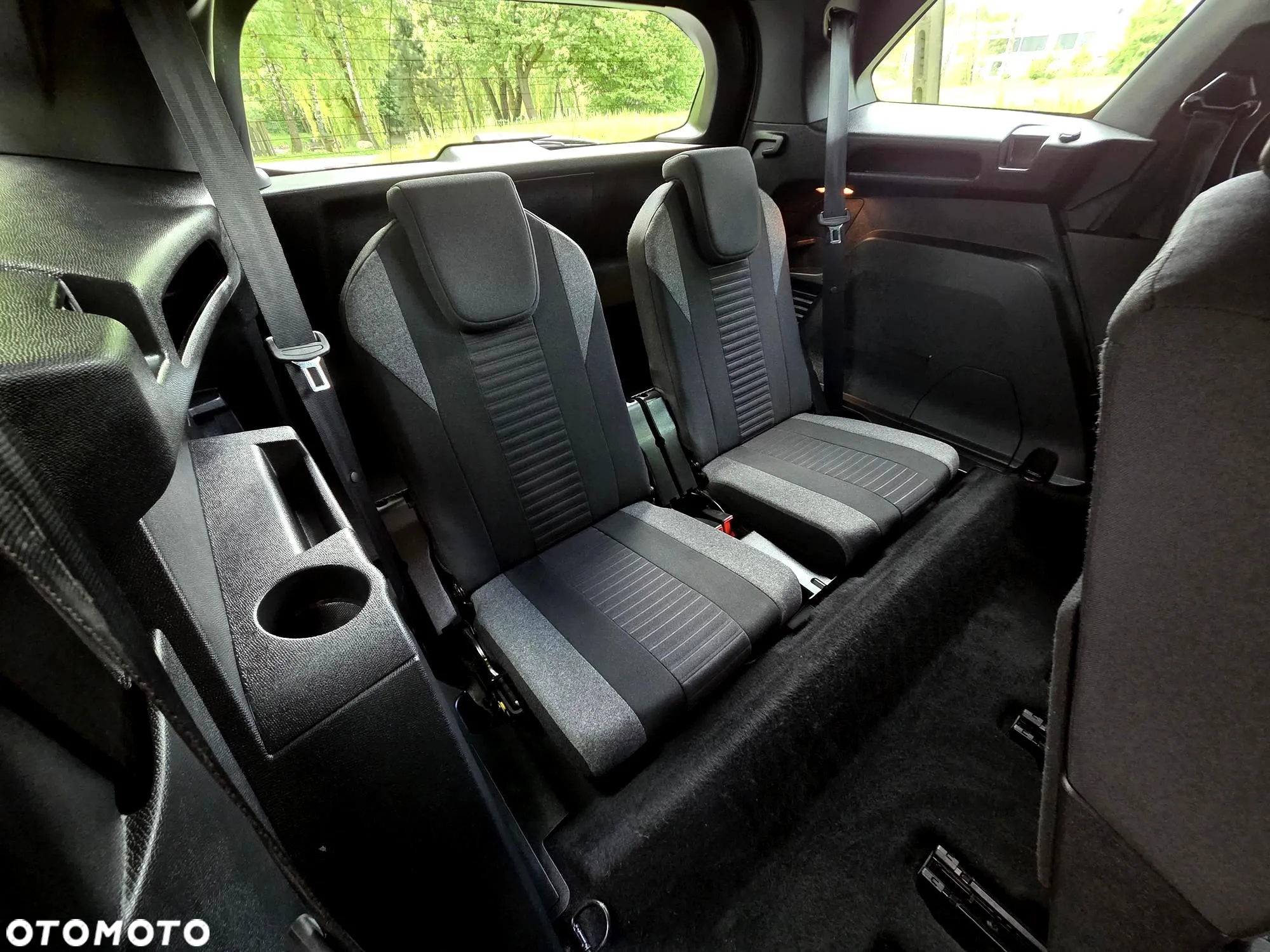 Peugeot 5008 1.2 PureTech Road Trip S&S EAT8 - 36