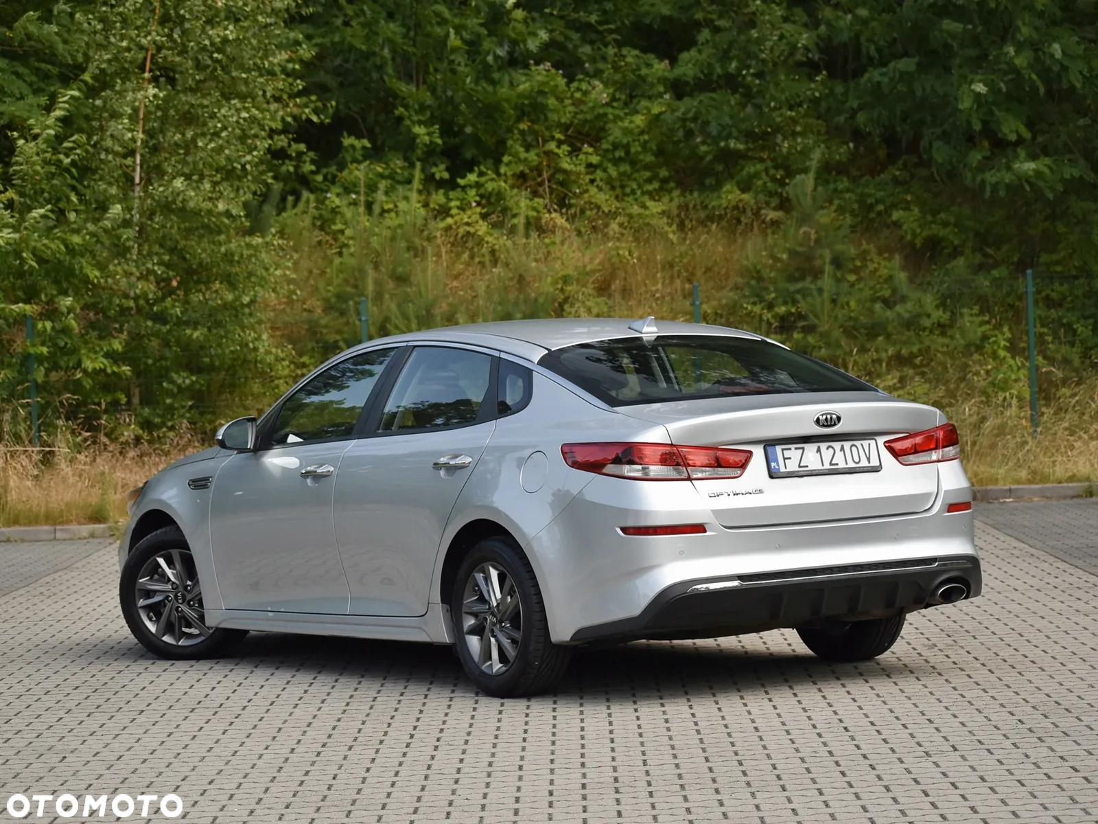 Kia Optima - 8