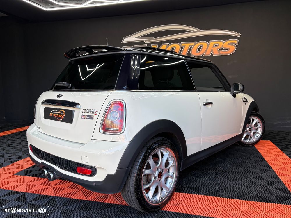 MINI 3 Portas Cooper S - 32