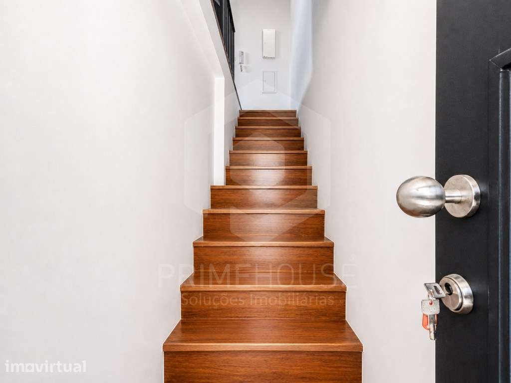 Apartamento T1 no Centro de Vila Nogueira de Azeitão - Grande imagem: 2/20