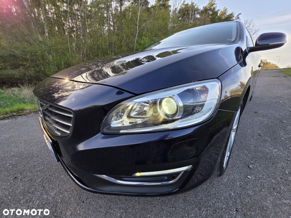 Volvo V60 D4 AWD Geartronic Ocean Race - 3