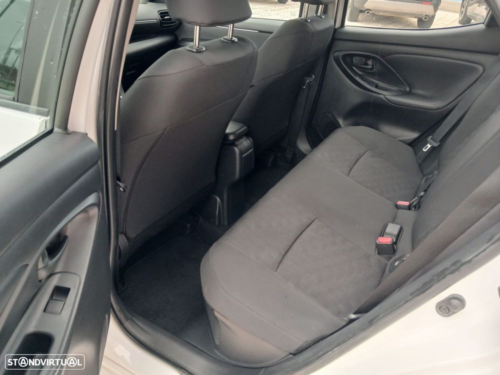 Toyota Yaris - 15