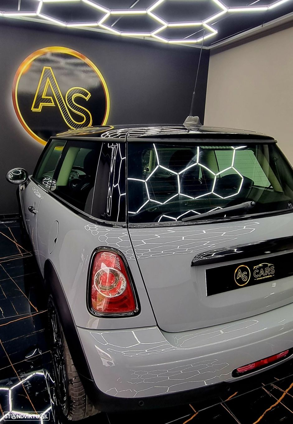 MINI 3 Portas One D - 14