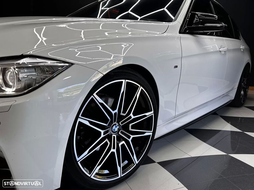 BMW 320 d Pack M - 15