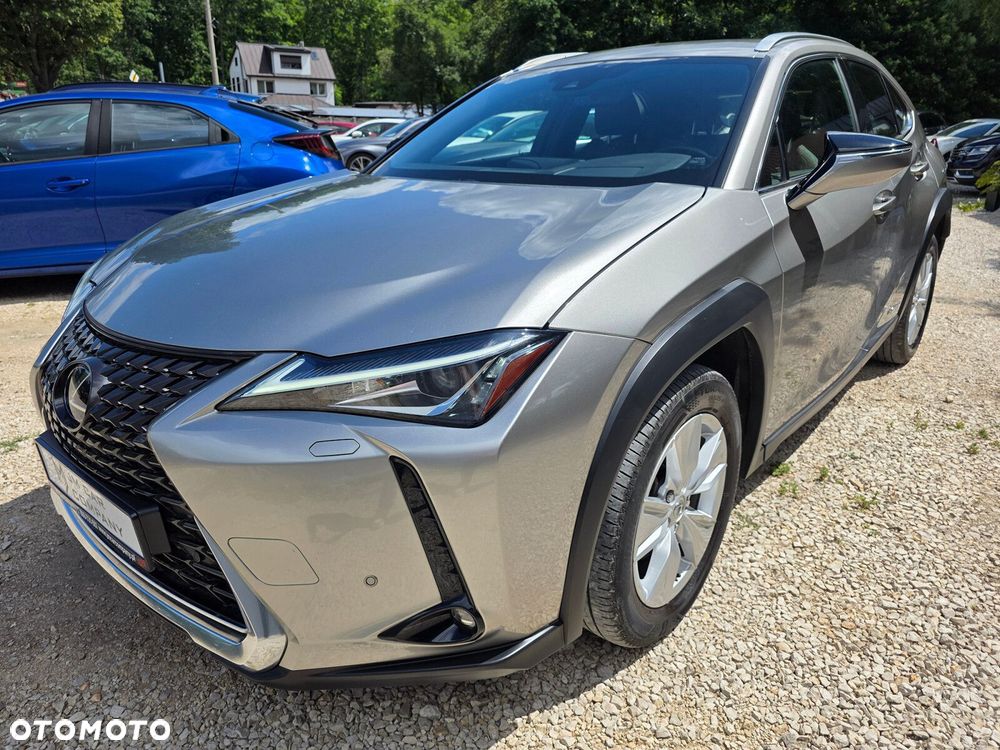 Lexus UX - 24