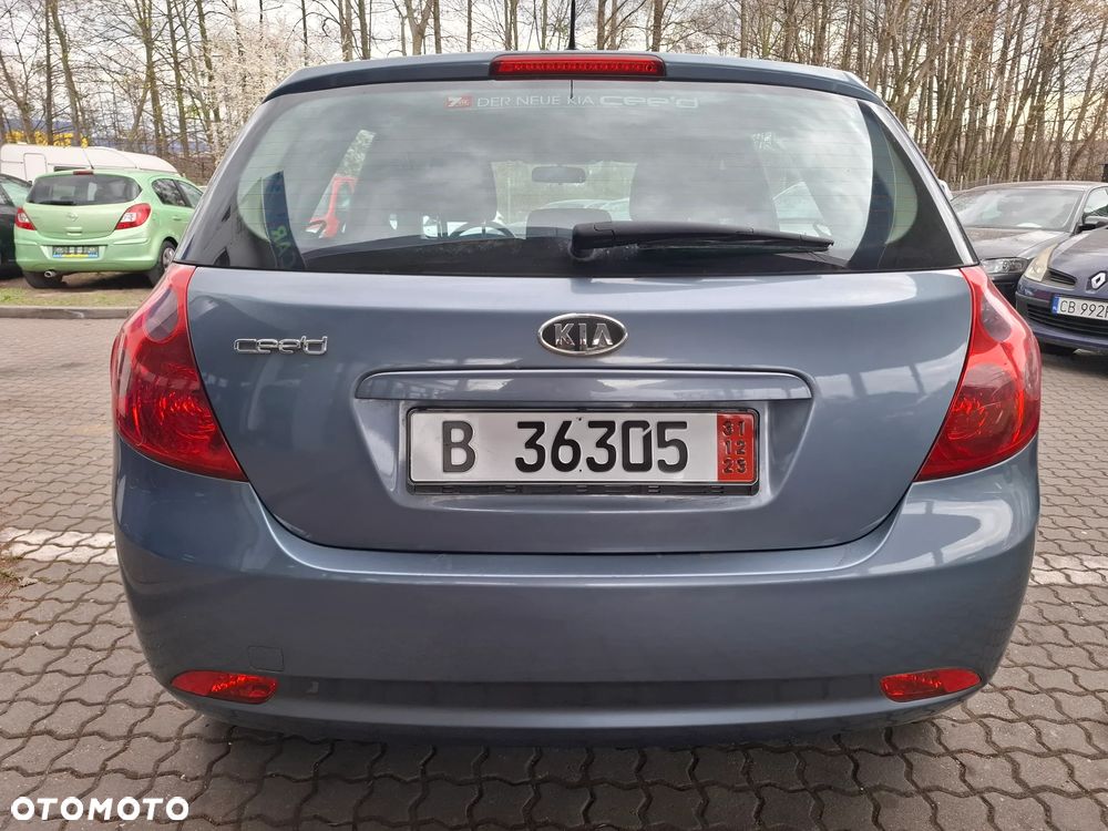 Kia Ceed Cee'd 1.4 Comfort - 17