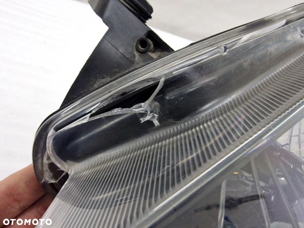 SKODA SUPERB III 3 3V 15- BI-XENON LEWY LEWA LAMPA PRZEDNIA PRZÓD , NR 3V1941015A , NR AUKCJI LL355 - 8