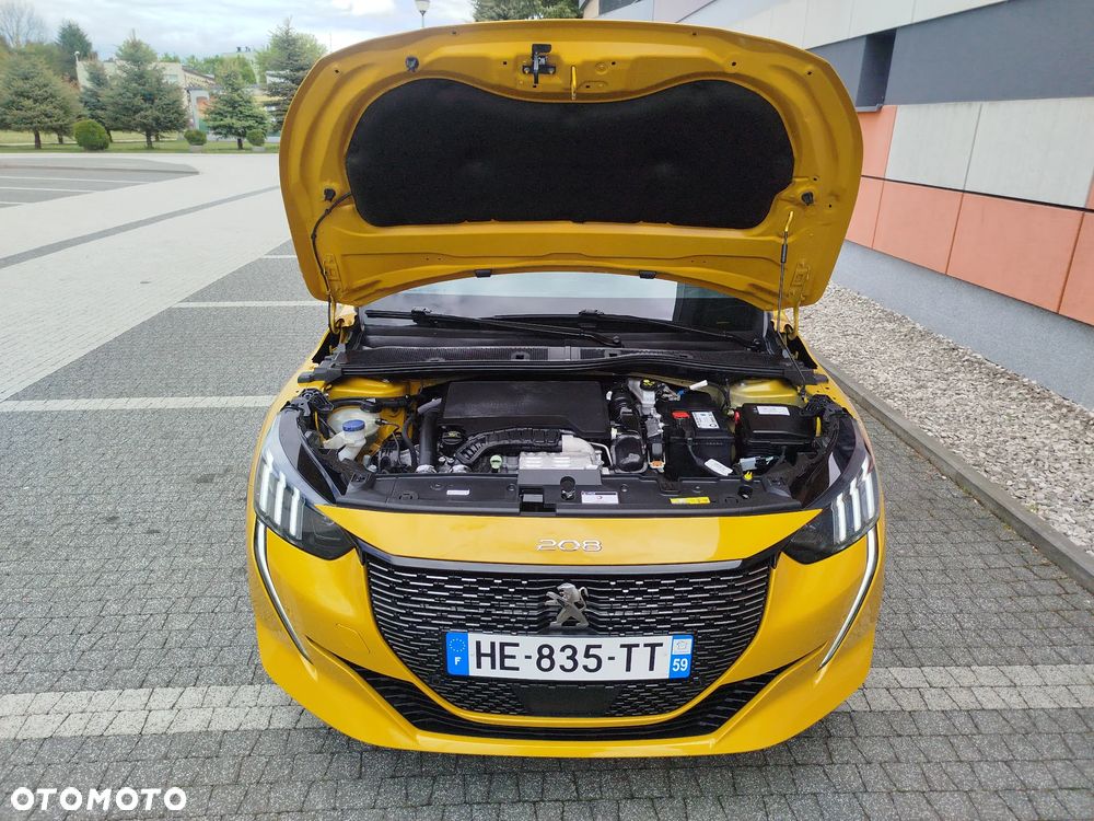 Peugeot 208 PureTech 130 EAT8 GT Pack - 29
