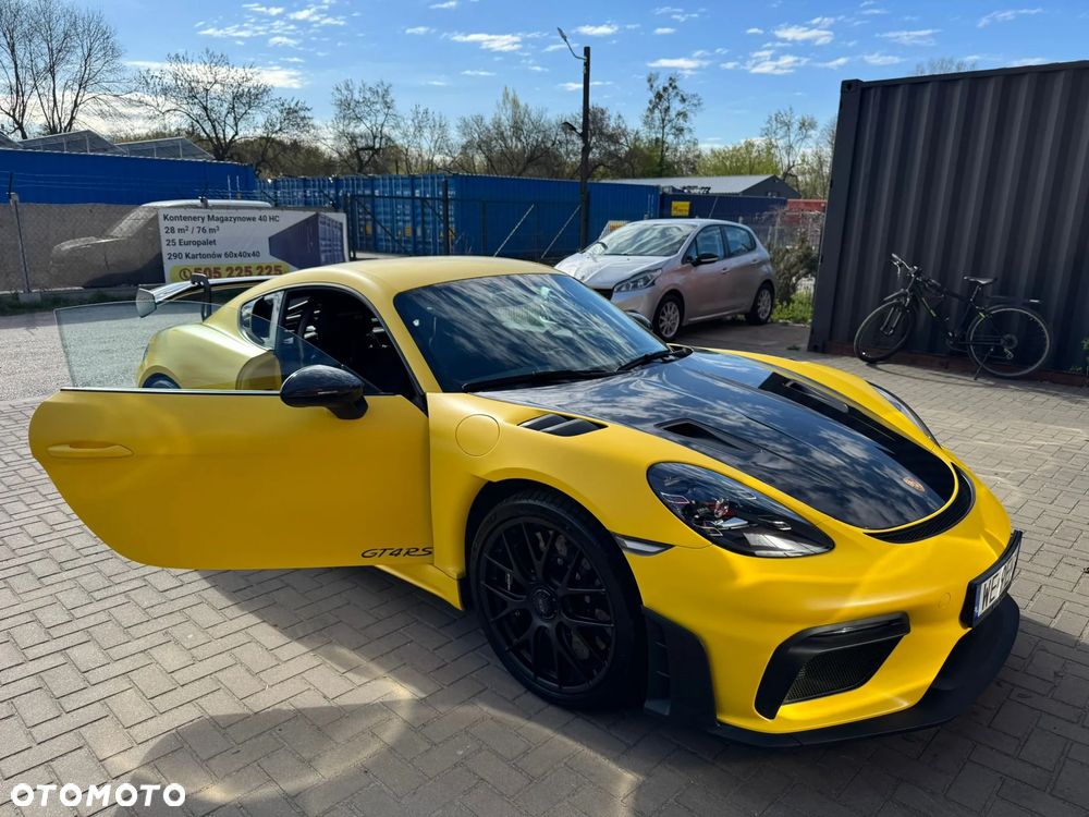 Porsche 718 Cayman - 12