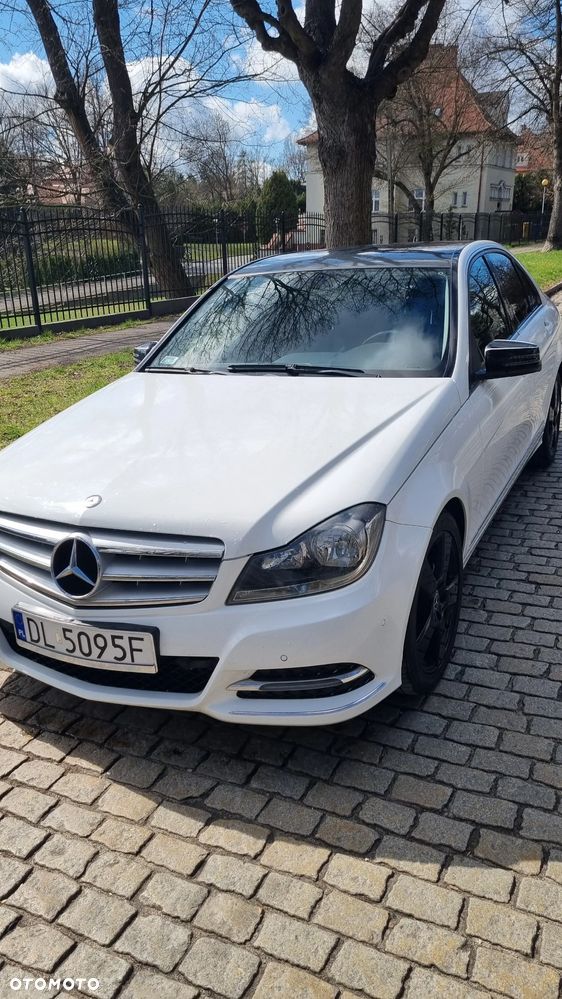 Mercedes-Benz Klasa C 180 (BlueEFFICIENCY) Avantgarde - 2