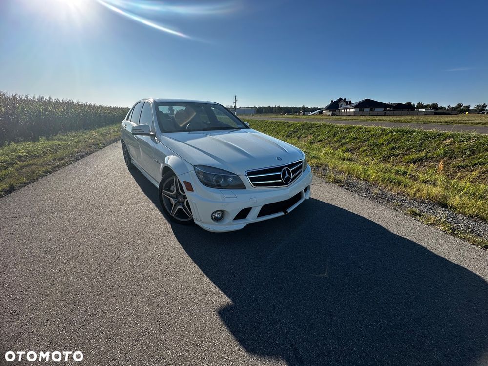 Mercedes-Benz Klasa C 63 AMG - 2