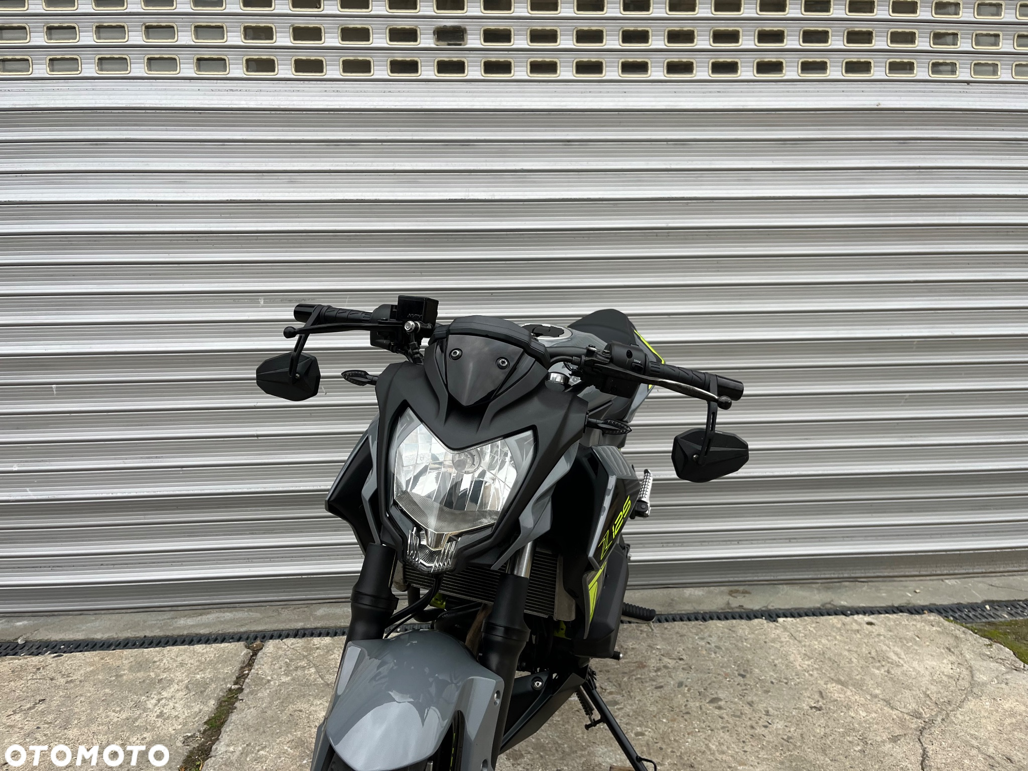 Kawasaki Z - 32