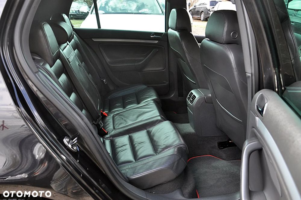 Volkswagen Golf 2.0 GTI - 29