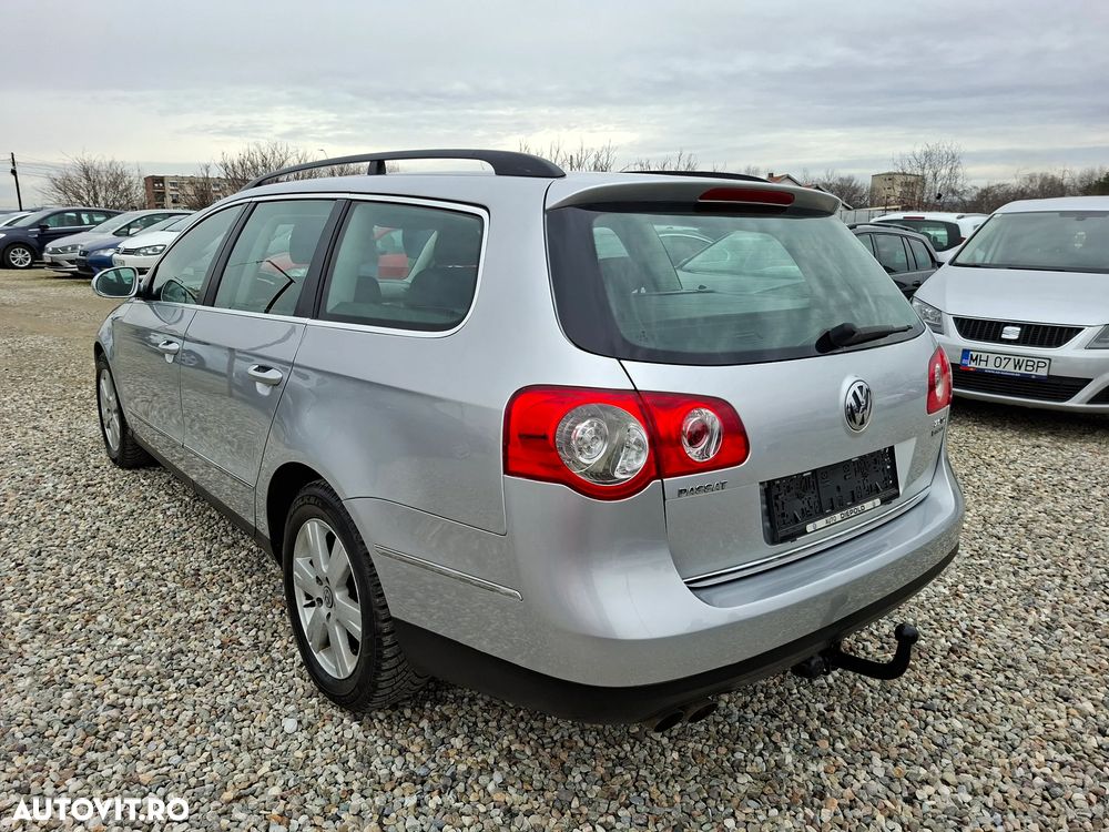 Volkswagen Passat - 4