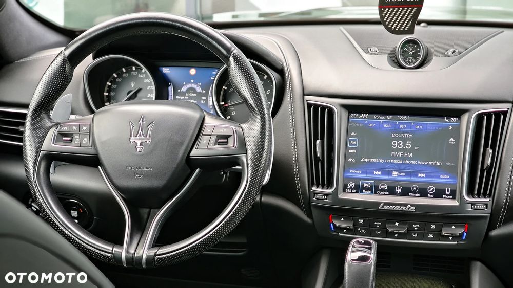 Maserati Levante - 11