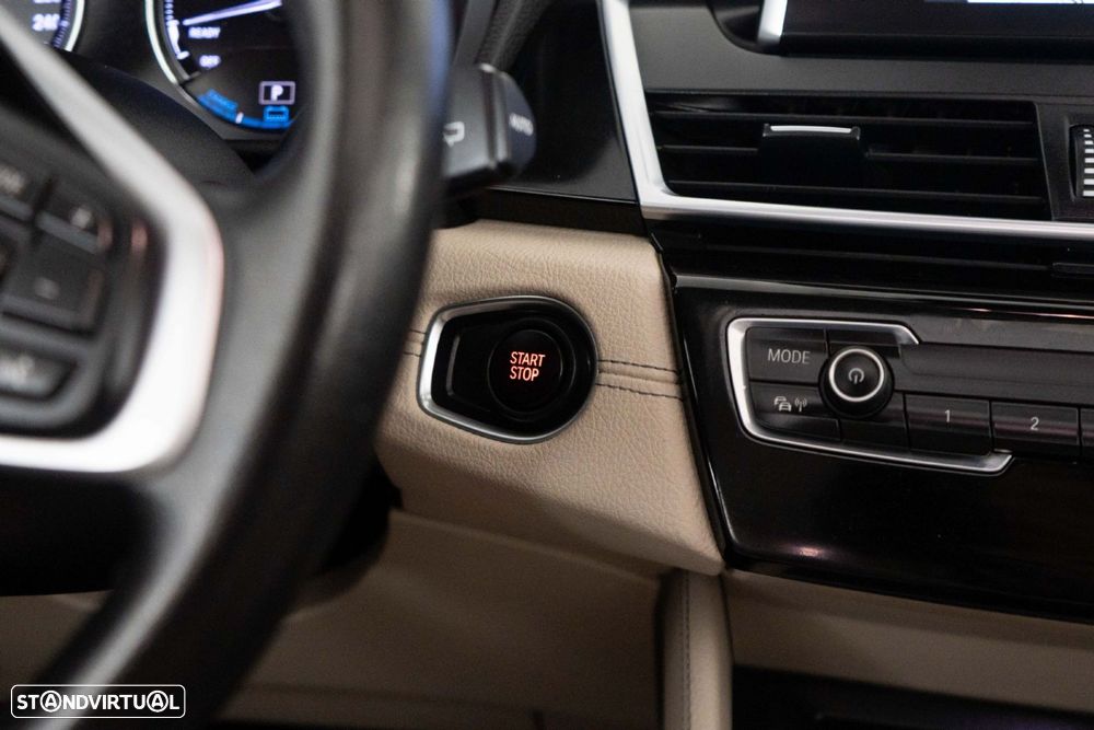 BMW 225xe Active Tourer Line Luxury - 18