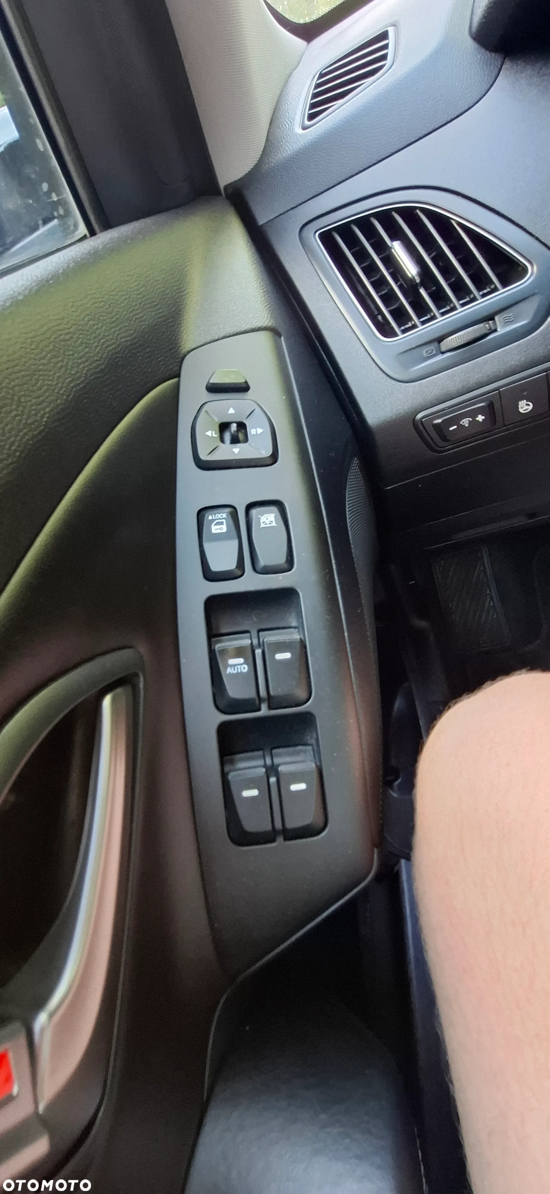 Hyundai ix35 2.0 GDI Premium 4WD - 38