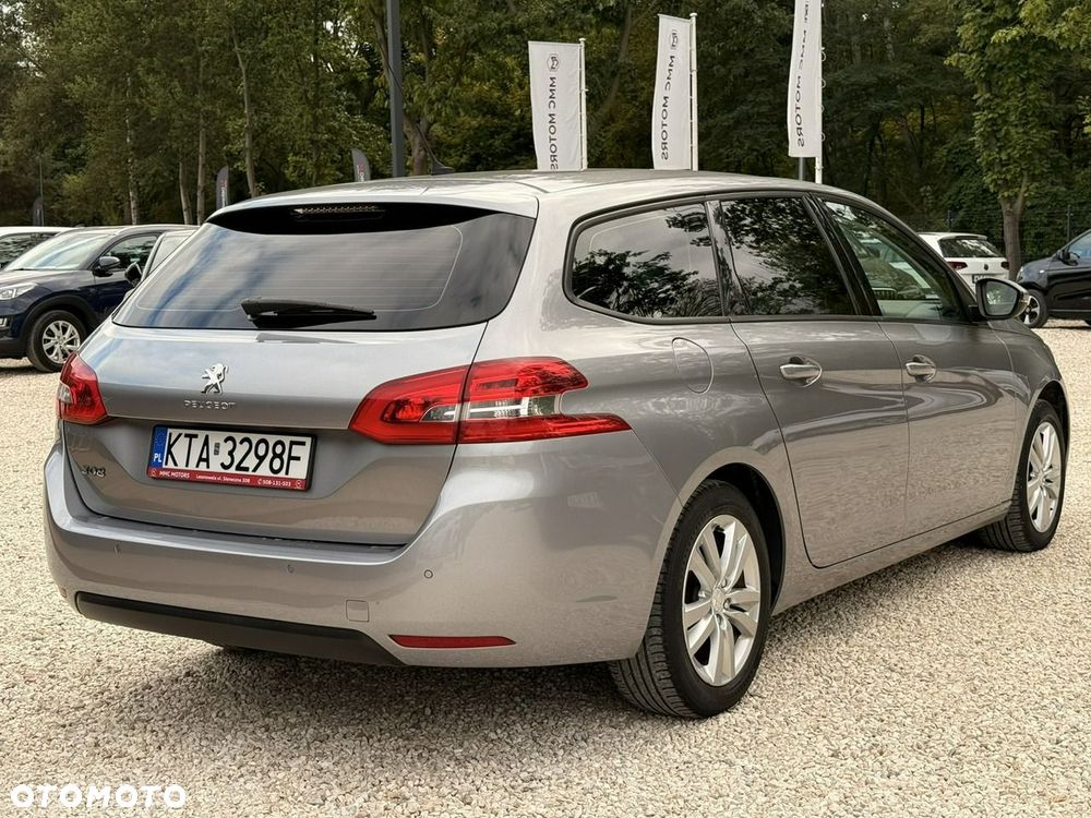 Peugeot 308 2015 photo 3
